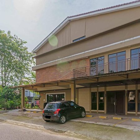 Koolkost Syariah At Taman Simprug Cikarang Hotel Bekasi Ngoại thất bức ảnh