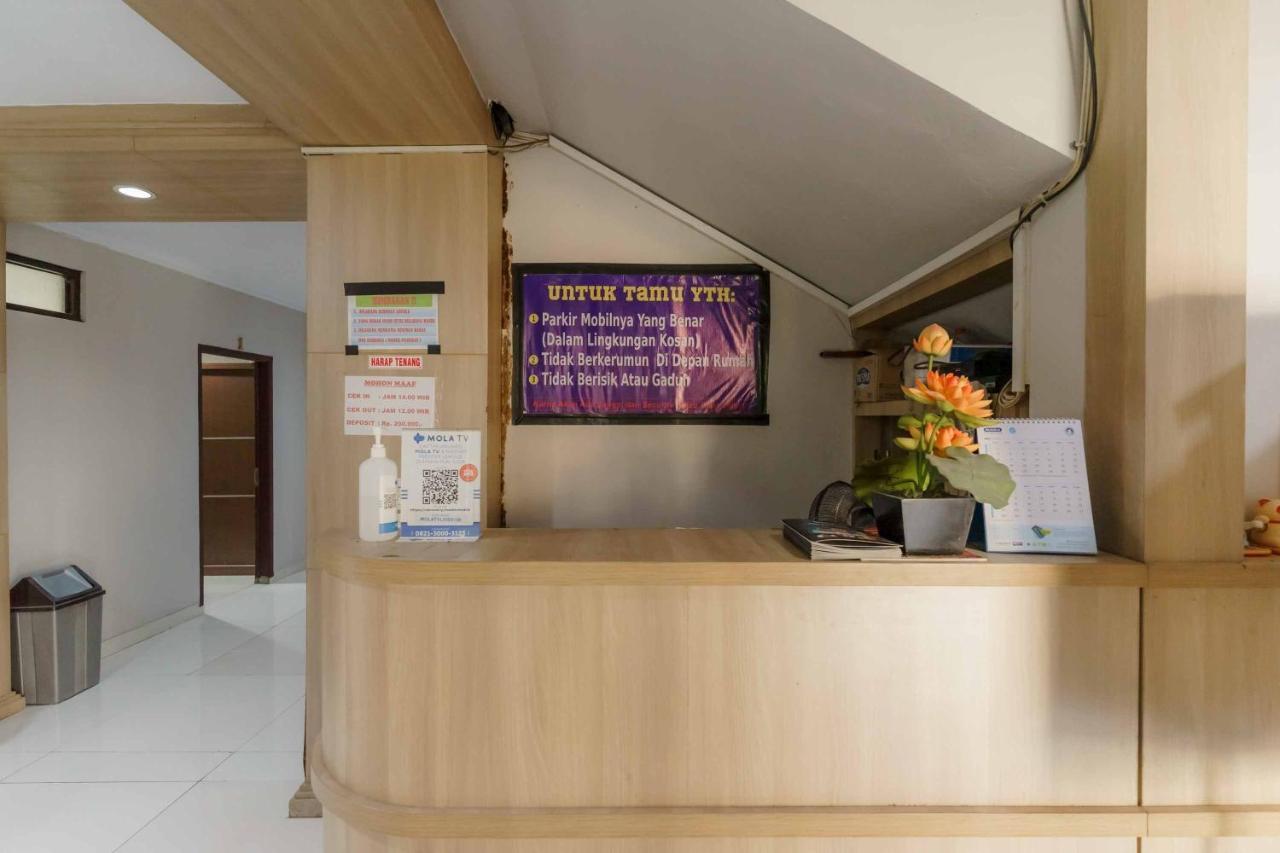 Koolkost Syariah At Taman Simprug Cikarang Hotel Bekasi Ngoại thất bức ảnh