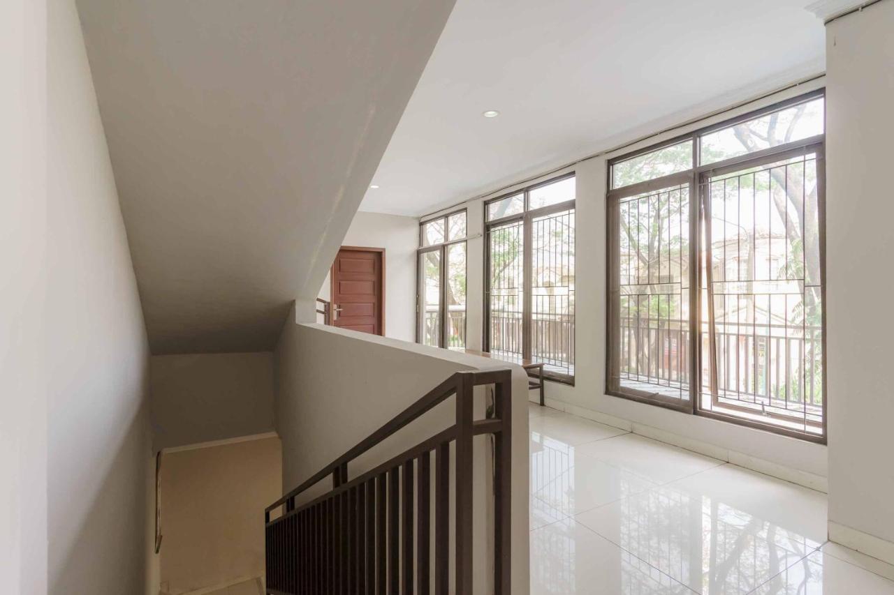 Koolkost Syariah At Taman Simprug Cikarang Hotel Bekasi Ngoại thất bức ảnh