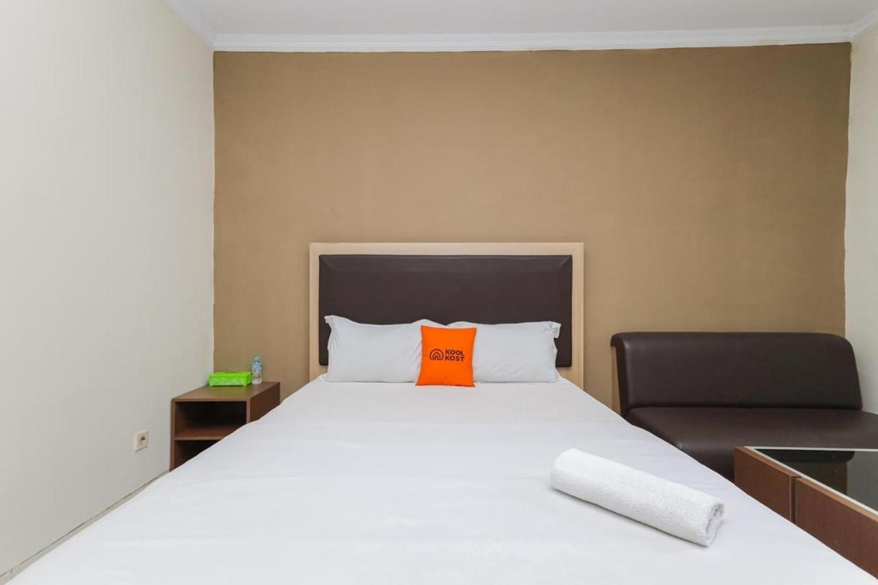 Koolkost Syariah At Taman Simprug Cikarang Hotel Bekasi Ngoại thất bức ảnh
